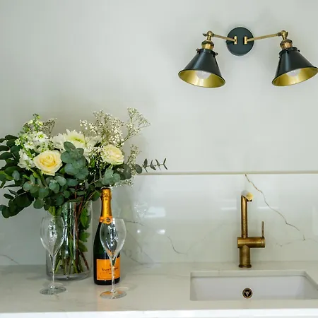 3 The Mews Feriehus *